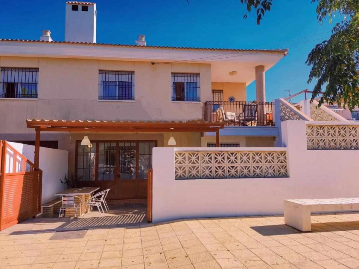 Dos Casas Juntas Y Patio Comun A 25 Metros De La Playa Villa Mazagon Exterior photo